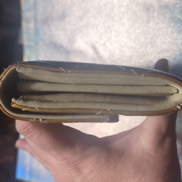 Chanel Gold patent leather long wallet - Picture 4 of 13